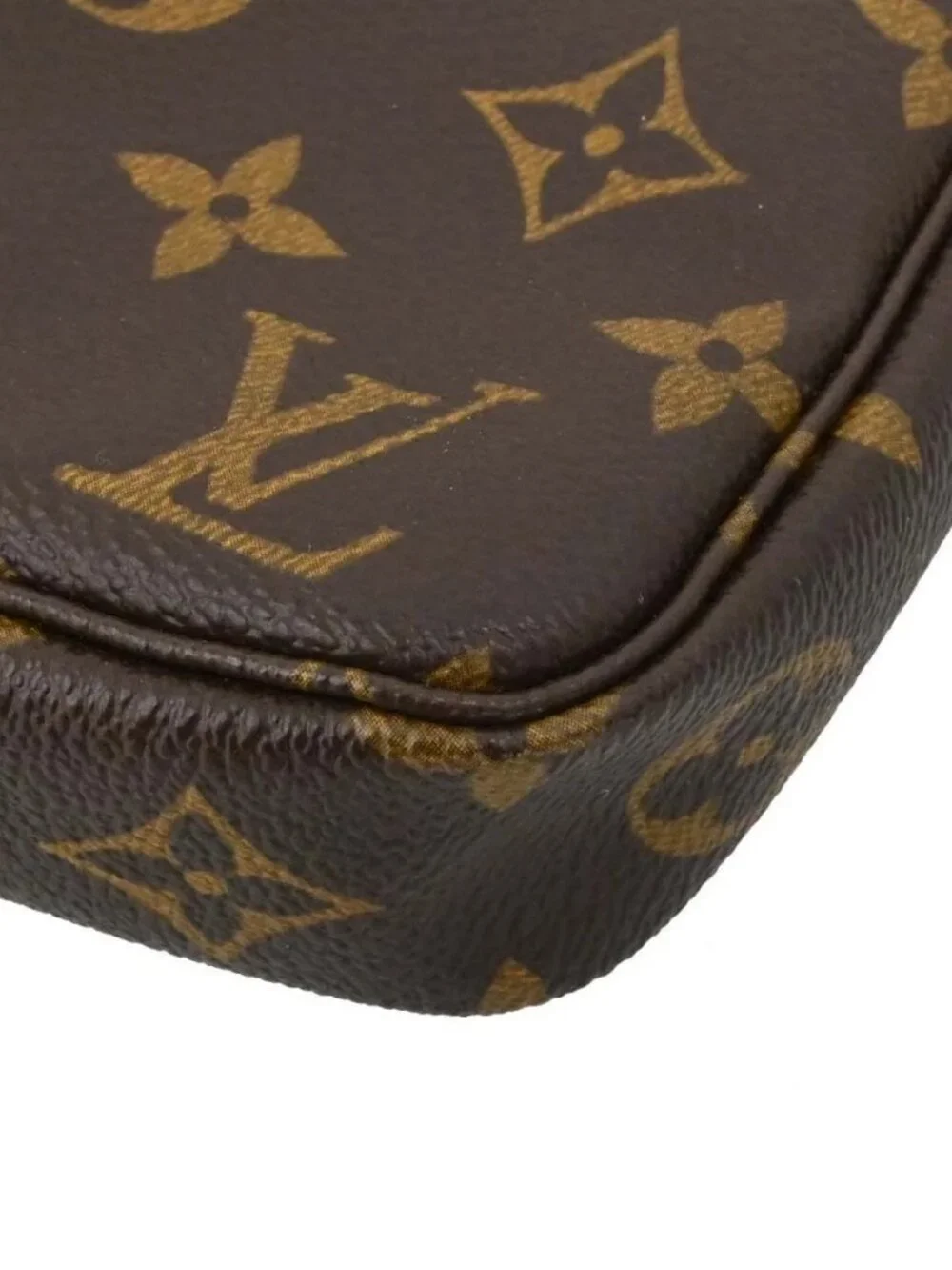 Louis Vuitton Monogram Pochette